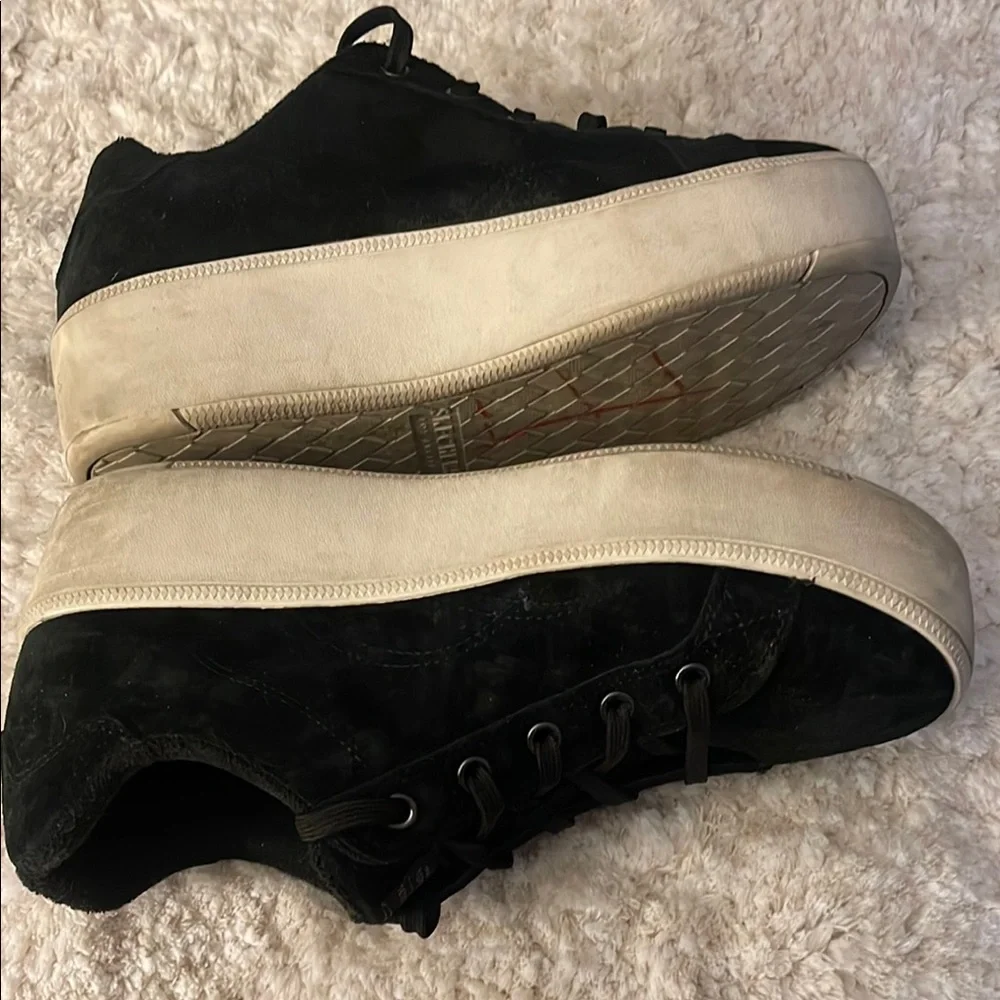Skechers Martha Stewart Plateau Black Suede Low-Top Sneakers with
